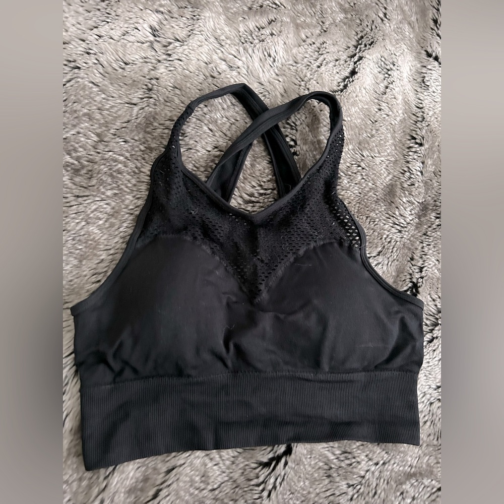 Move Basic Sports Bra/Top